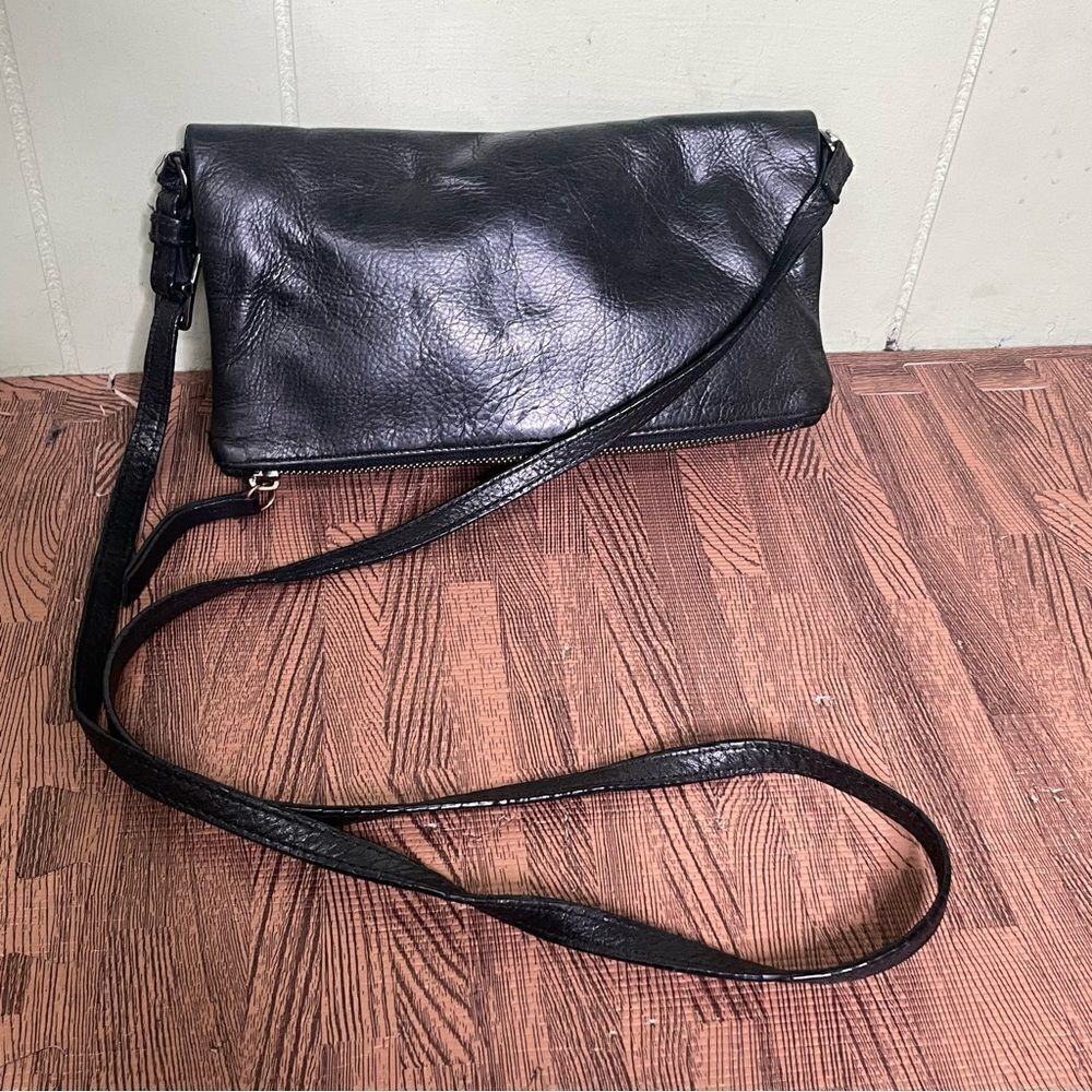 MARGOT Eileen Glove Leather Crossbody Purse - Picture 5 of 13